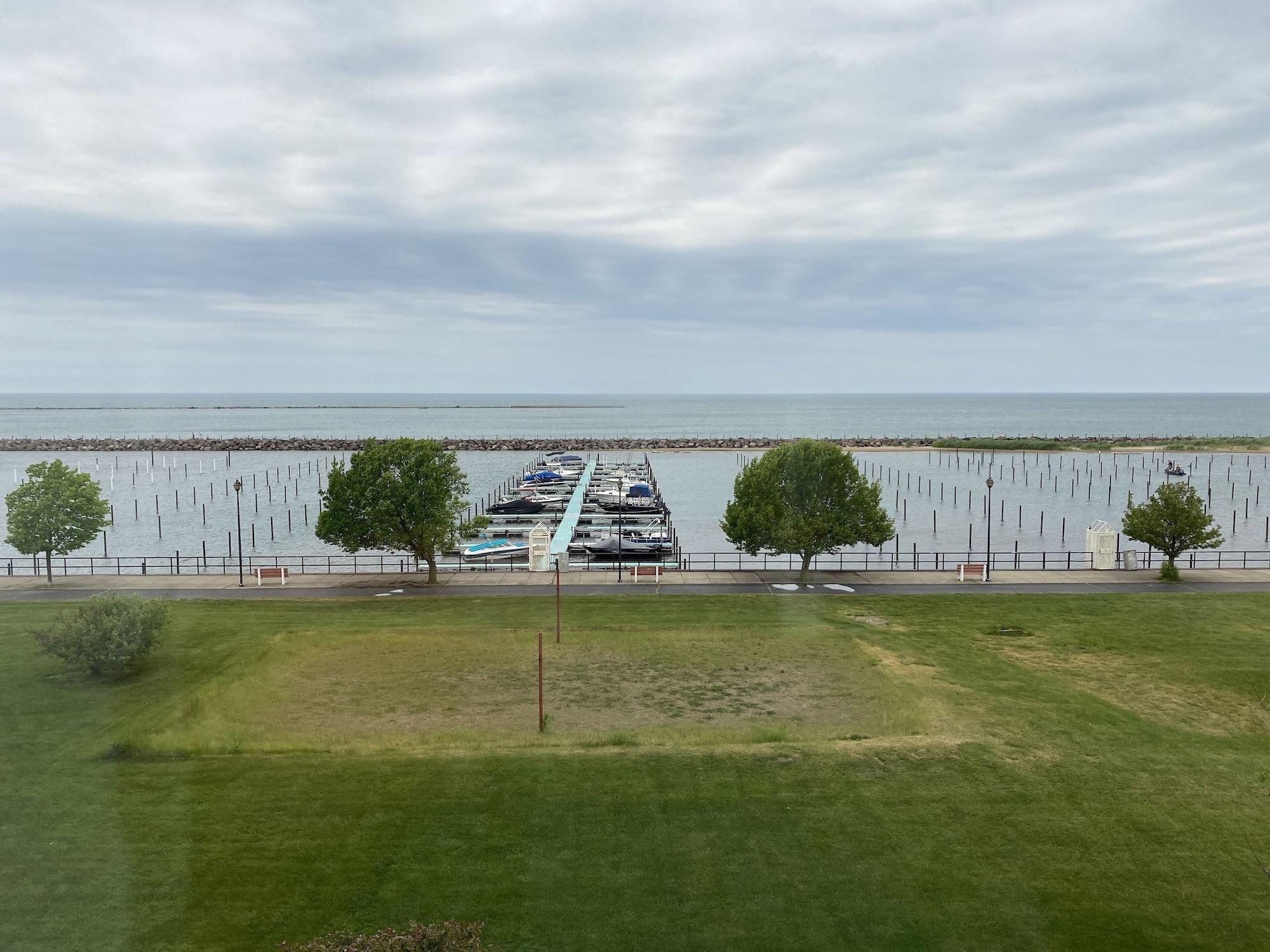 Clarion Hotel Conference Center On Lake Erie Dunkirk Bagian luar foto