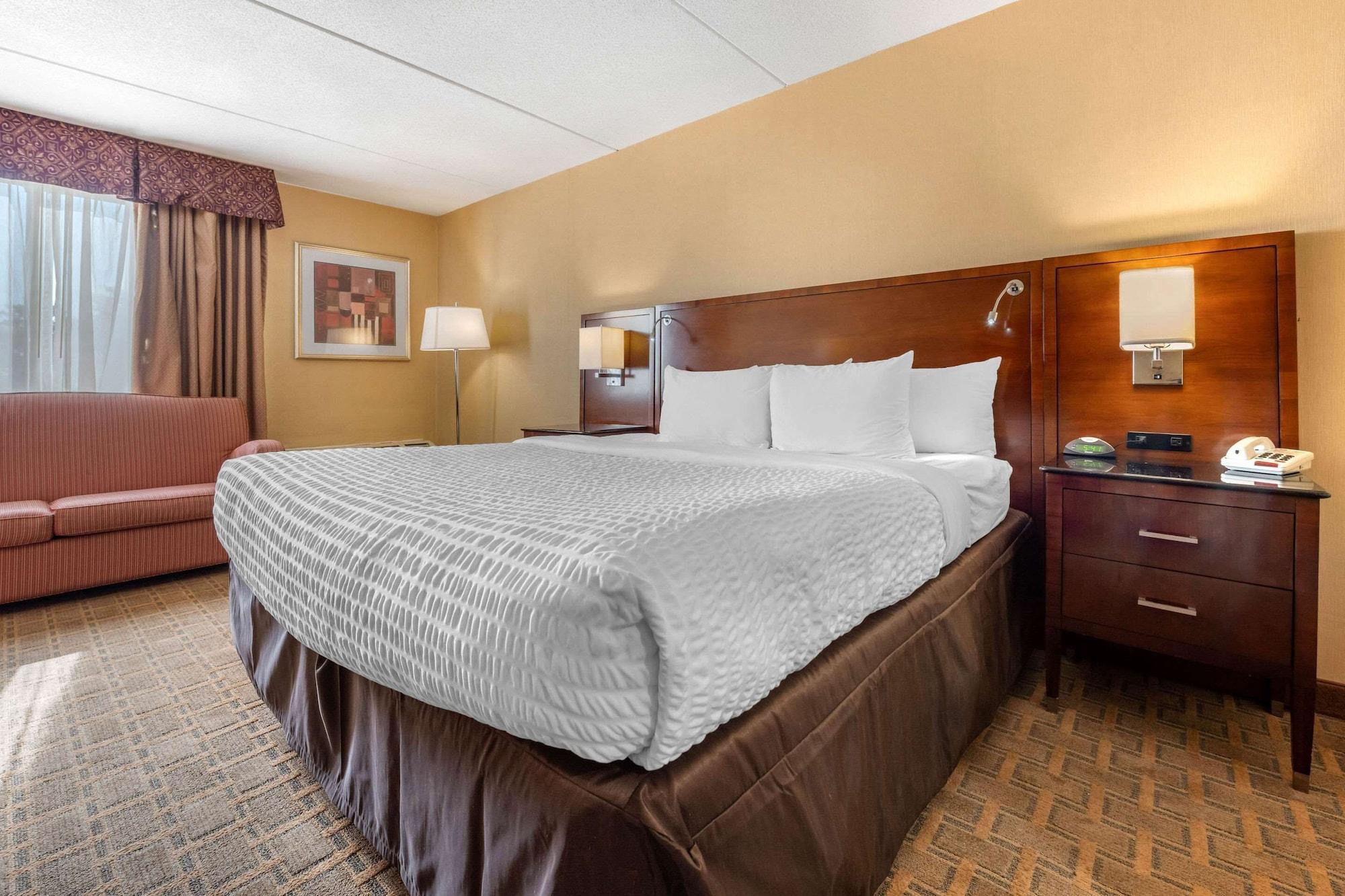 Clarion Hotel Conference Center On Lake Erie Dunkirk Bagian luar foto