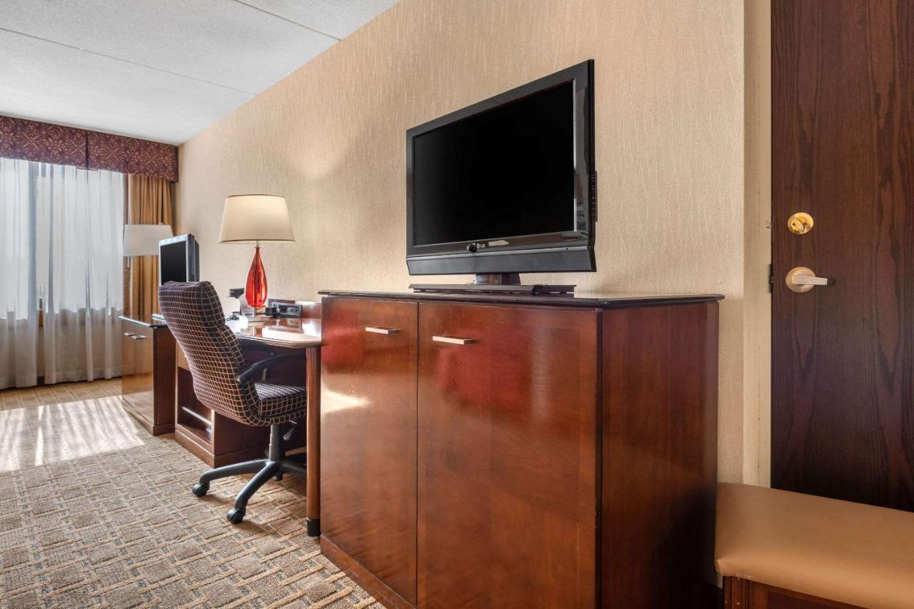 Clarion Hotel Conference Center On Lake Erie Dunkirk Bagian luar foto
