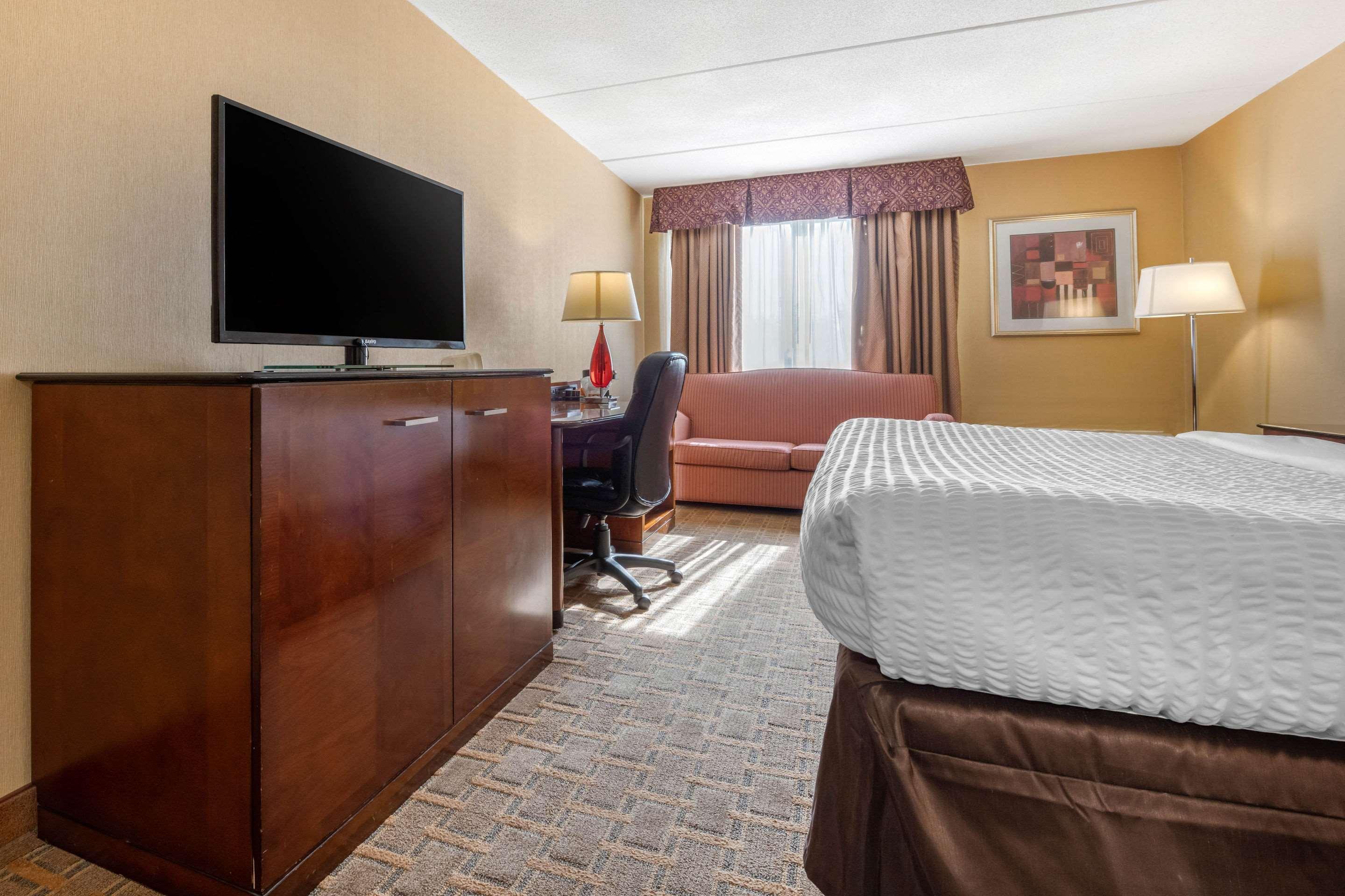 Clarion Hotel Conference Center On Lake Erie Dunkirk Bagian luar foto
