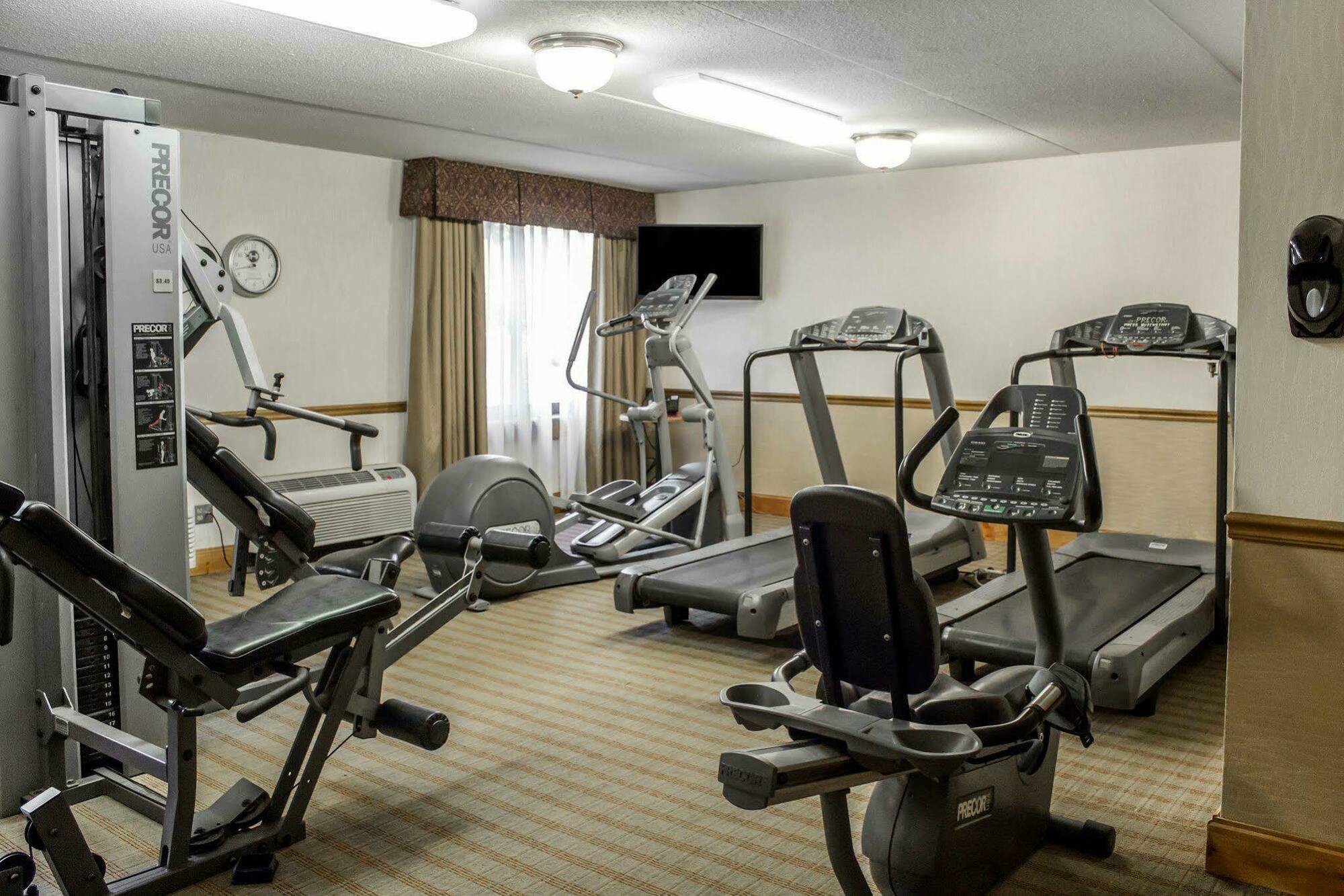 Clarion Hotel Conference Center On Lake Erie Dunkirk Bagian luar foto